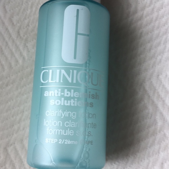 Clinique trial size anti blemish solutions. - Picture 3 of 7